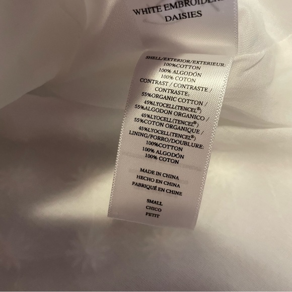 RAILS Addison Skirt in White Embroidered Daisies - Picture 9 of 11